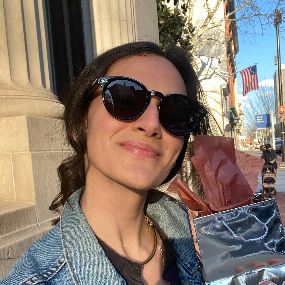 Meet your Posher, Rebecca